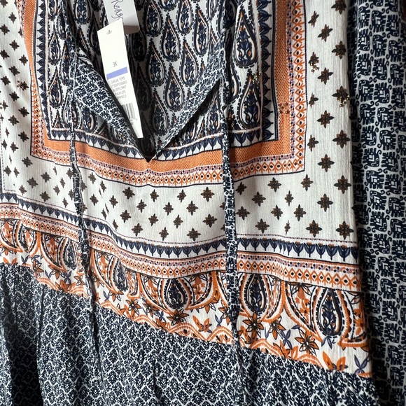New Directions Blue and Orange Geometric Blouse - Picture 4 of 5